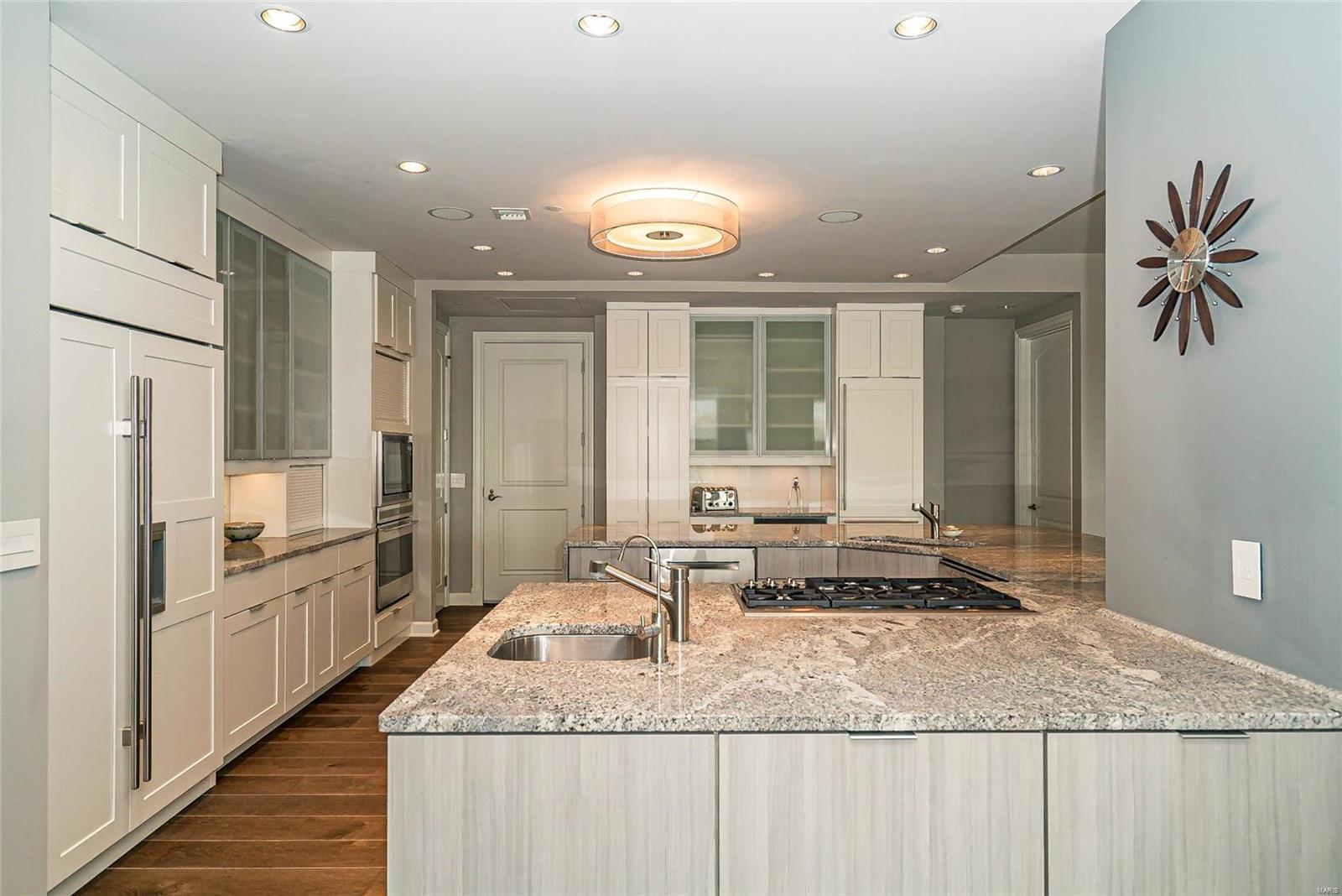 Crescent Condo - Residential