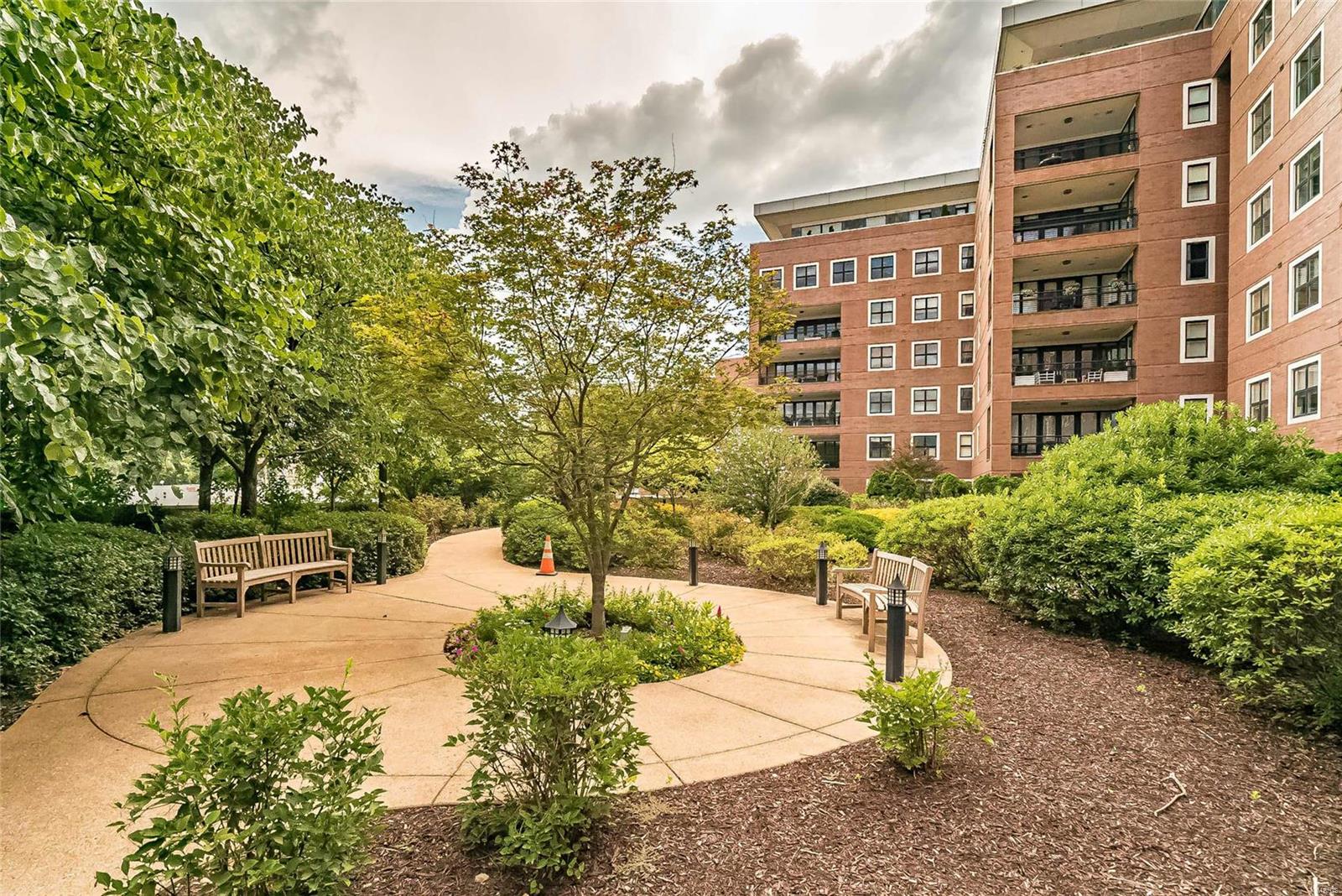 Crescent Condo - Residential