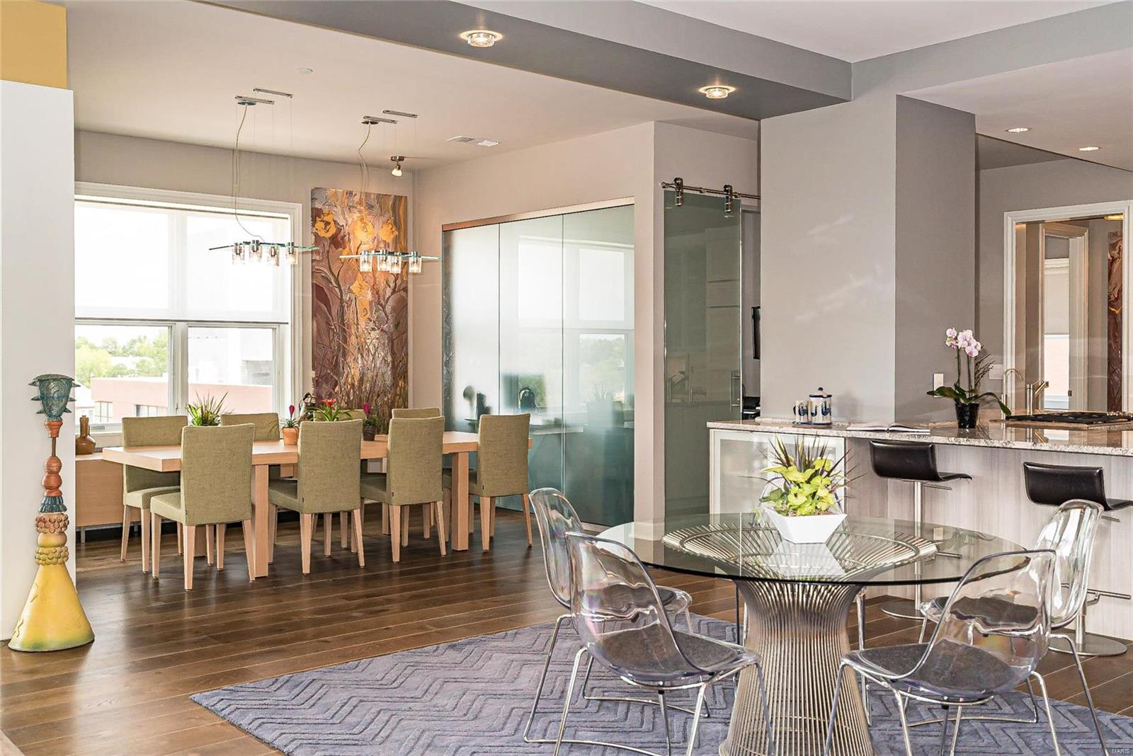 Crescent Condo - Residential