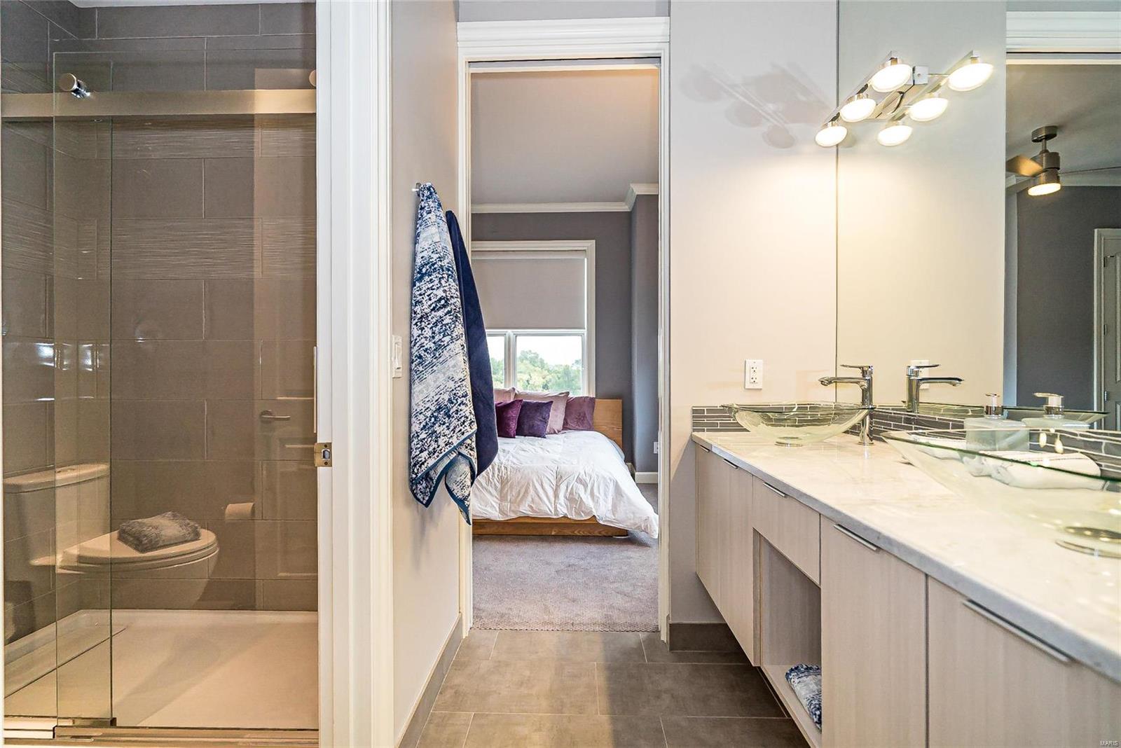 Crescent Condo - Residential