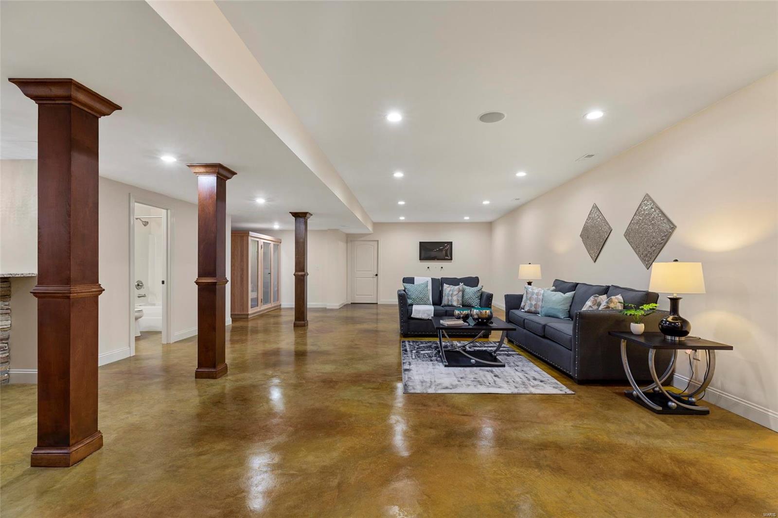 Westchester Estate - Residential