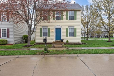 MLS: 25007352