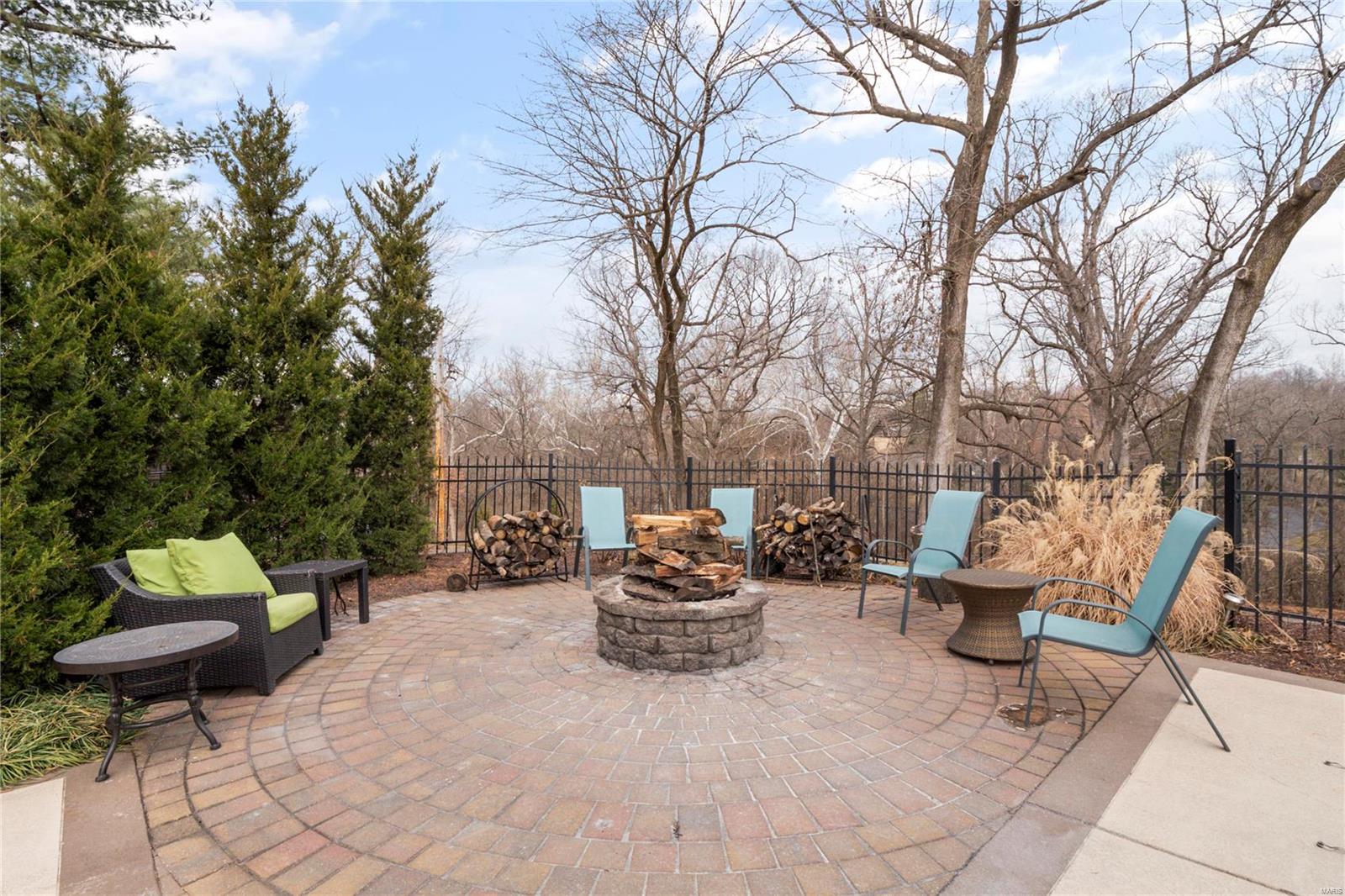 High Meadow Road - Residential