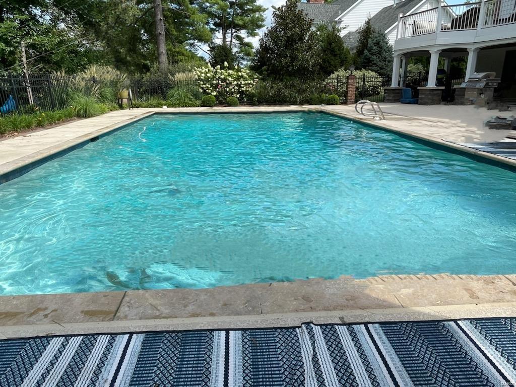 High Meadow Road - Residential