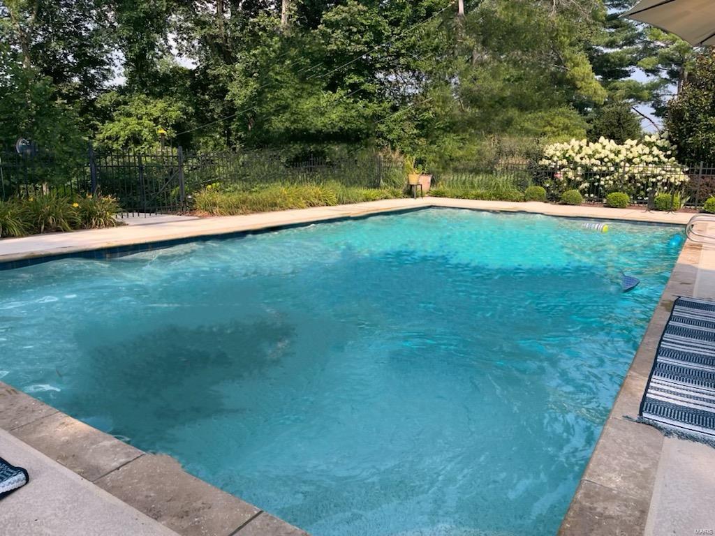 High Meadow Road - Residential