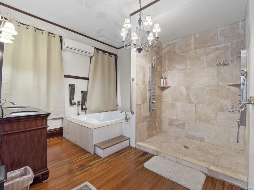 Unknown - Commercial Sale