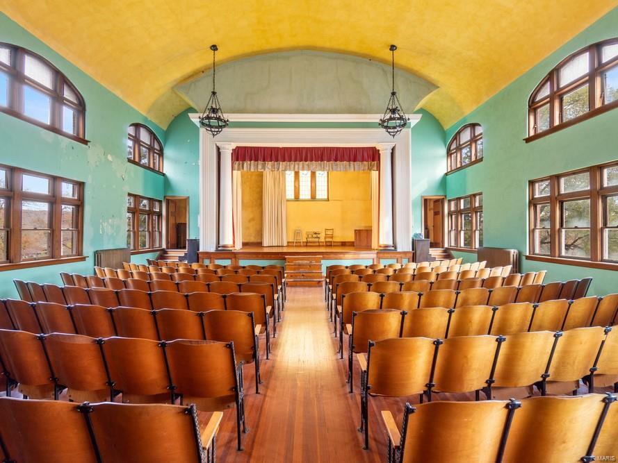 Unknown - Commercial Sale