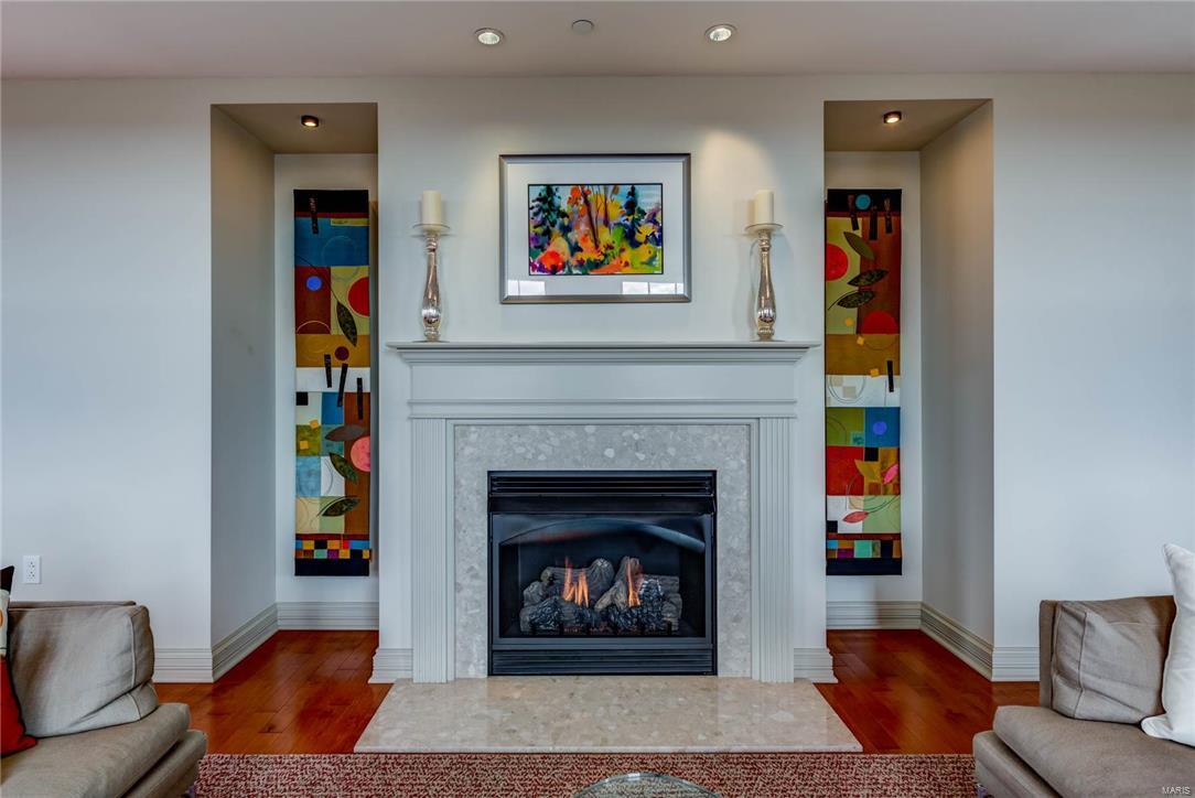 Park Plaza Residential Condo - Residential