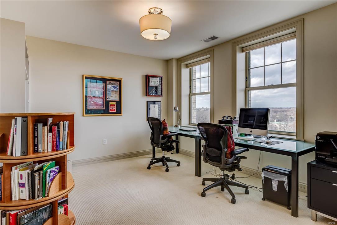 Park Plaza Residential Condo - Residential