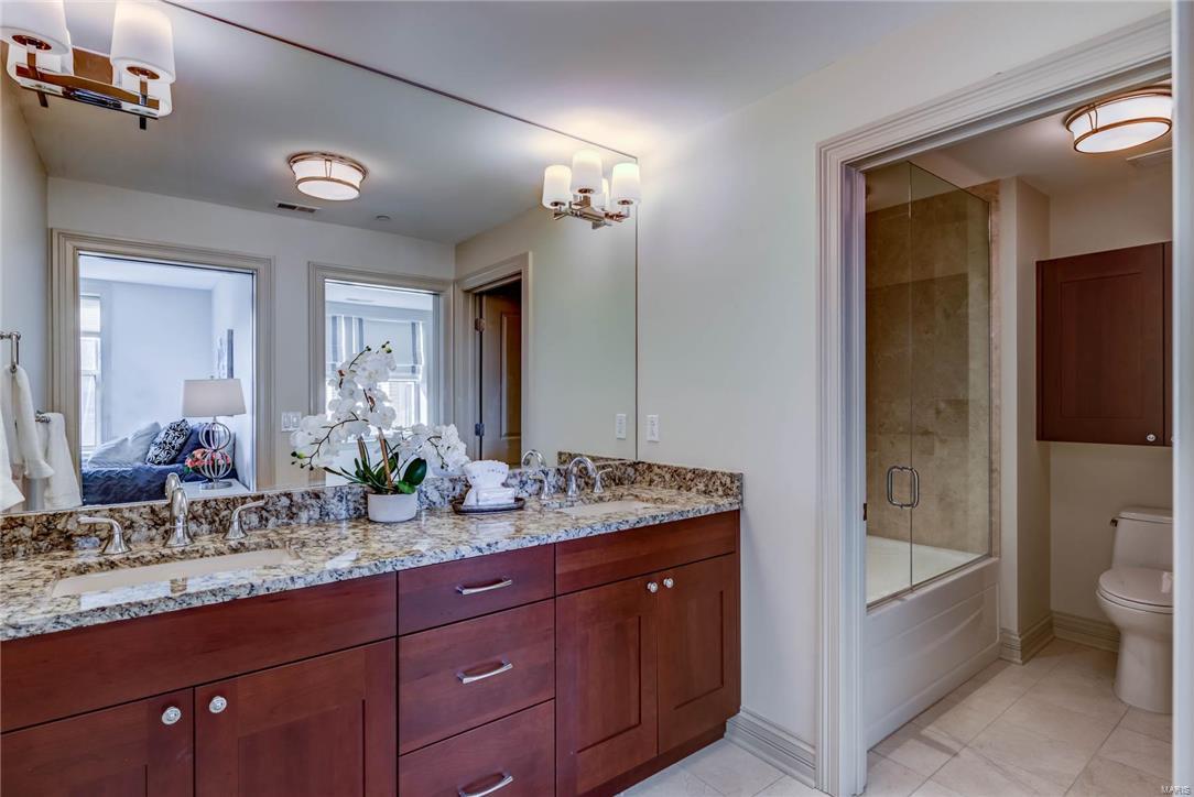 Park Plaza Residential Condo - Residential