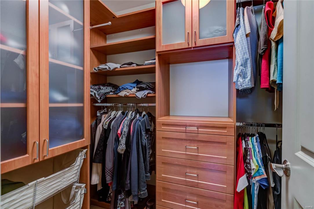 Park Plaza Residential Condo - Residential