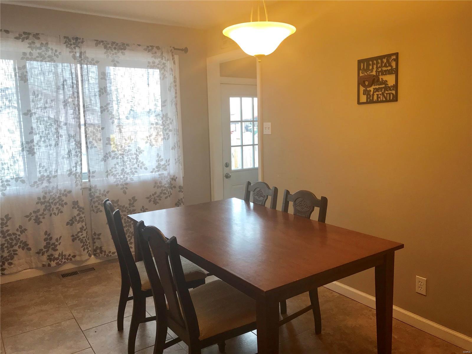 Waddells Add/South St Louis - Residential Lease