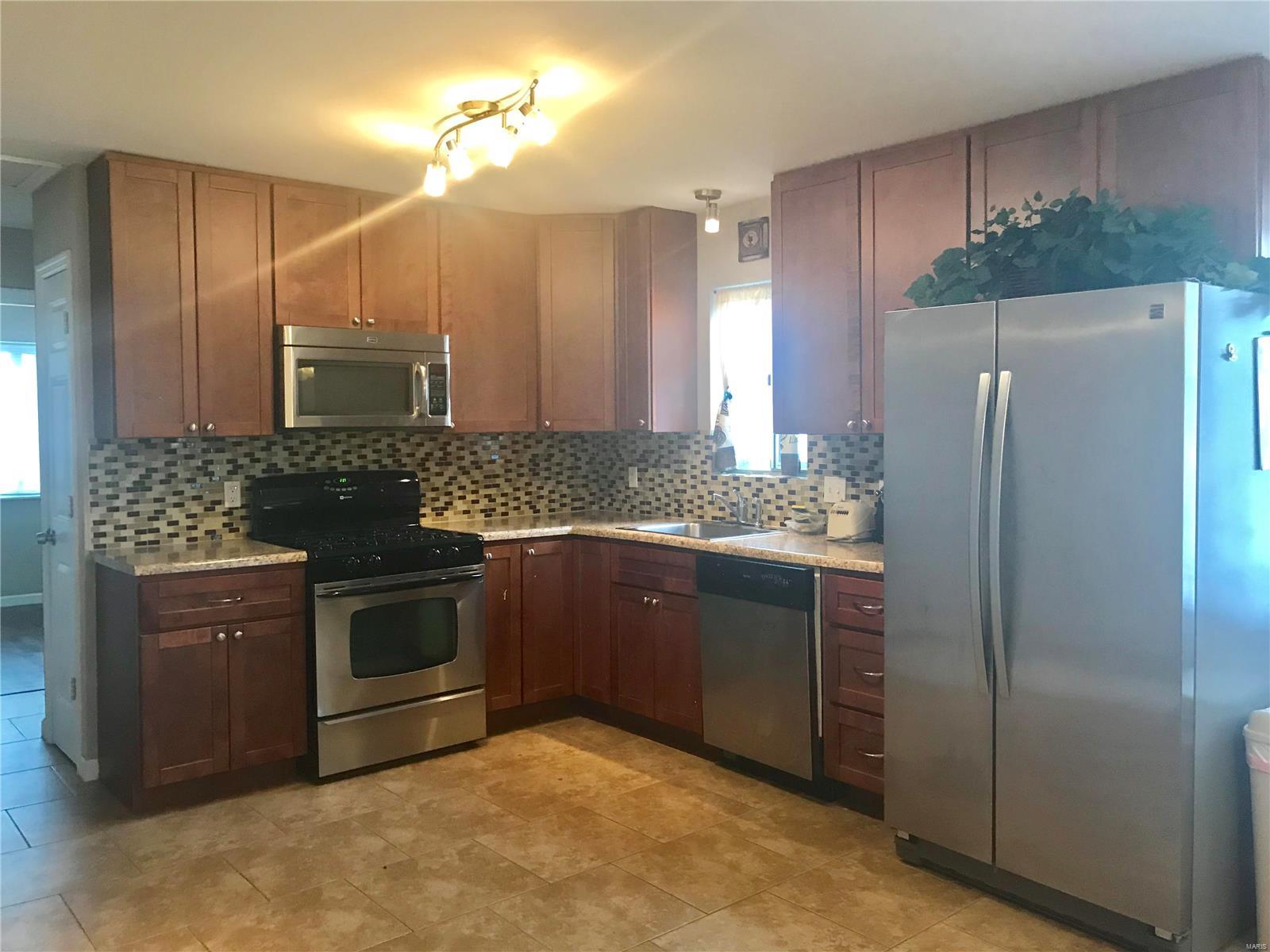 Waddells Add/South St Louis - Residential Lease