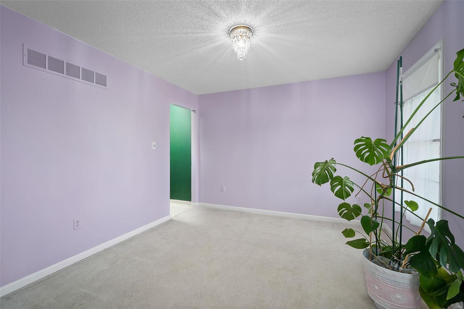 St Peters, Missouri 63376, United States, 3 Bedrooms Bedrooms, ,3 BathroomsBathrooms,Residential,Active,80119