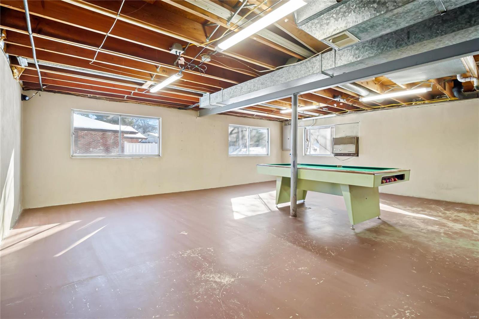 Ballwin, Missouri 63011, United States, 3 Bedrooms Bedrooms, ,2 BathroomsBathrooms,Residential,Pending,25757