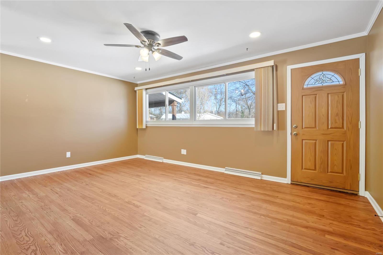 Ballwin, Missouri 63011, United States, 3 Bedrooms Bedrooms, ,2 BathroomsBathrooms,Residential,Pending,25757