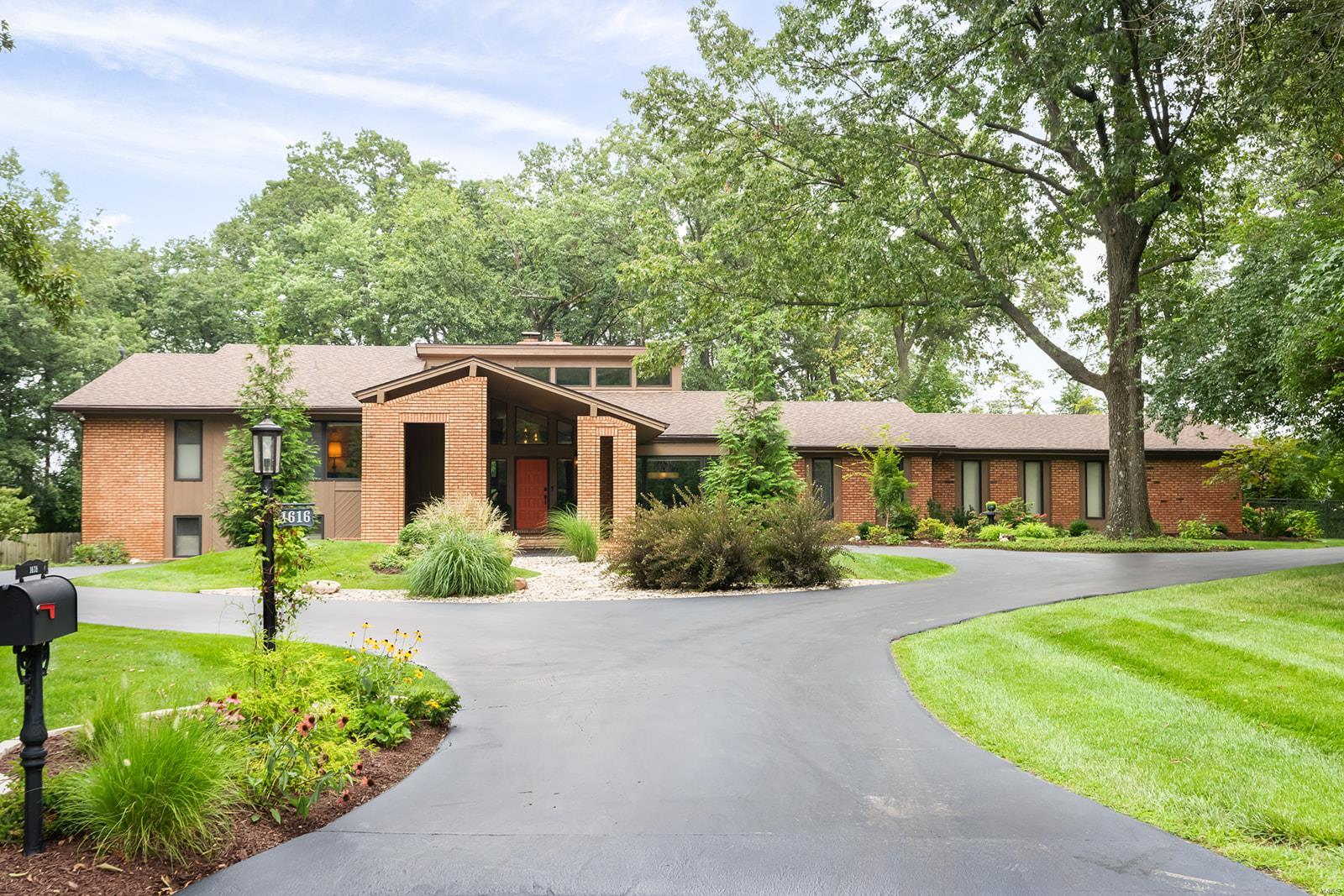 Frontenac Woods 1 - Residential