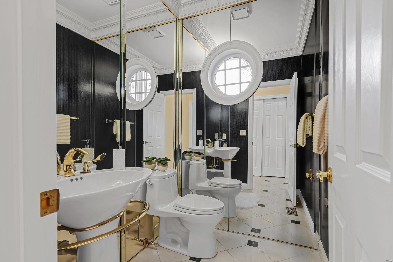 Carlyle - Residential