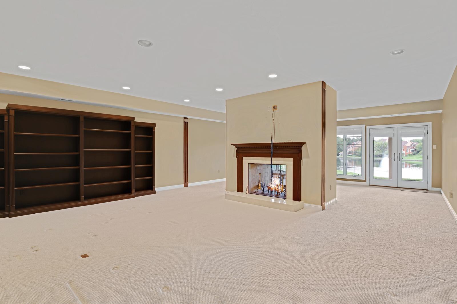 Carlyle - Residential