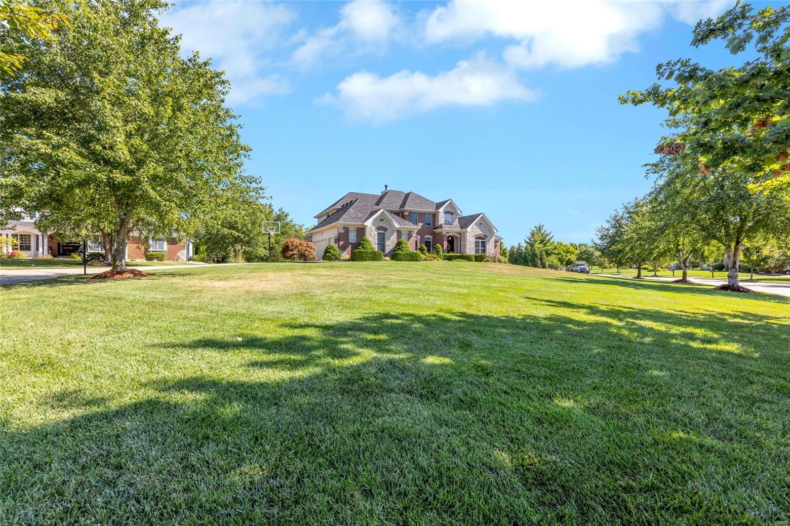 Hawk Ridge On The Green #2 - Residential