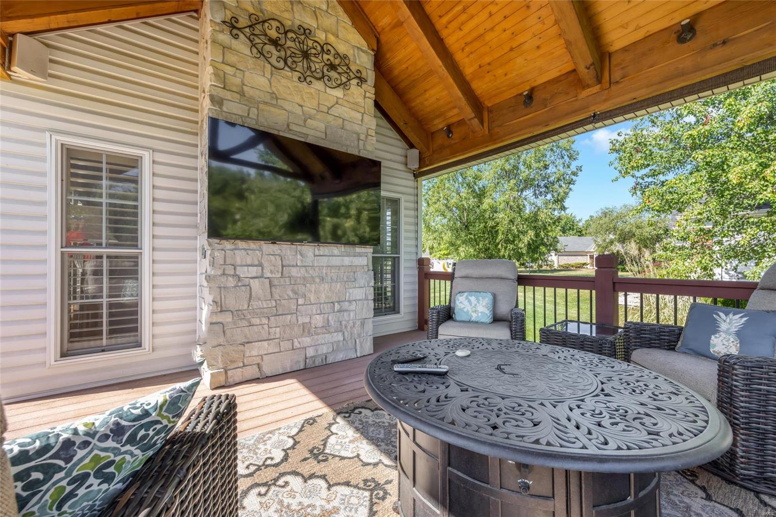 Hawk Ridge On The Green #2 - Residential