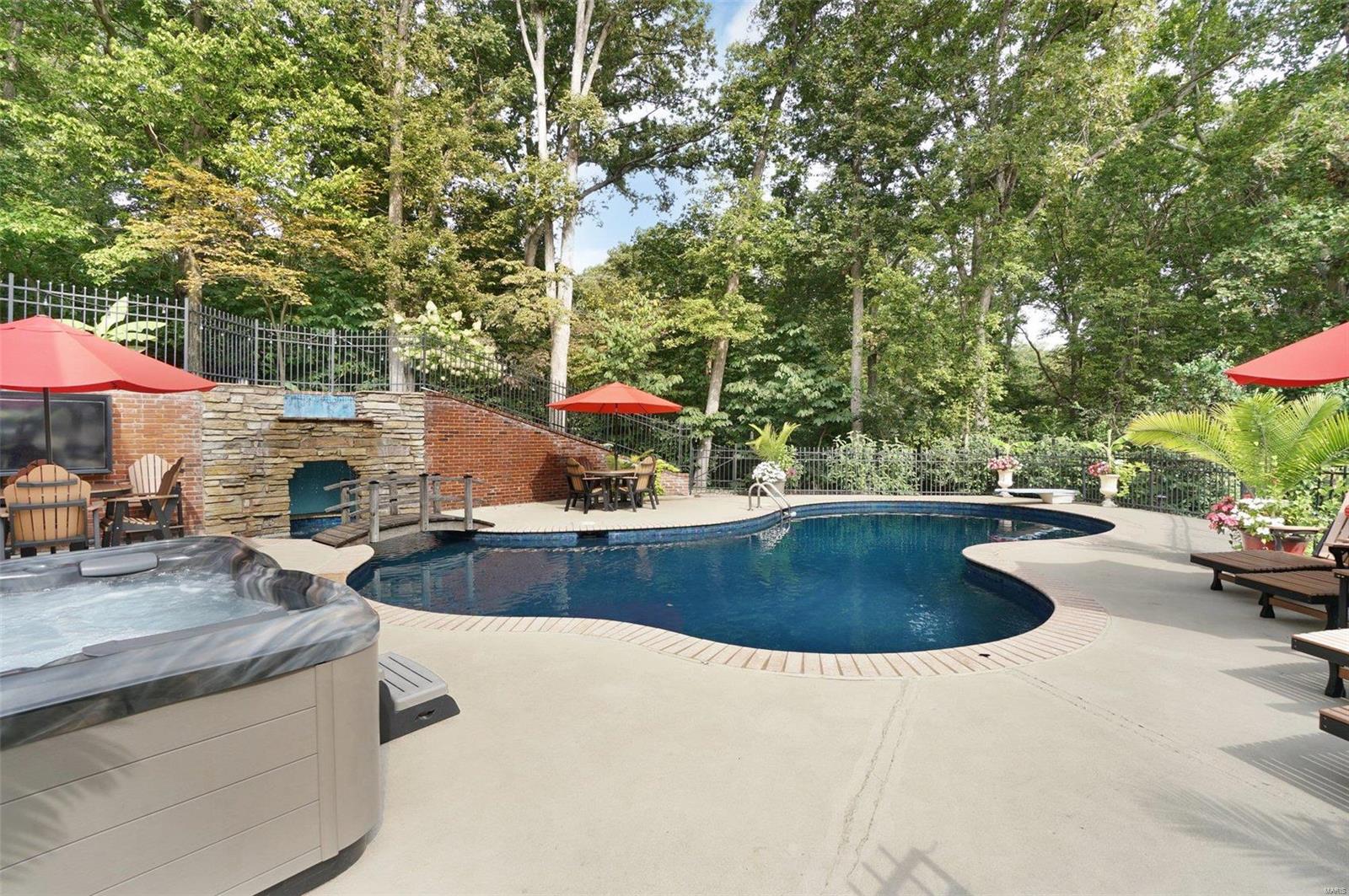 Mckenna Pacland Lake - Residential