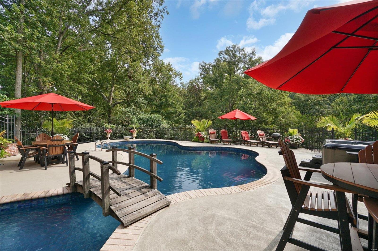 Mckenna Pacland Lake - Residential