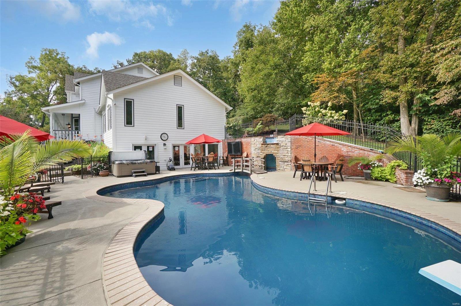 Mckenna Pacland Lake - Residential