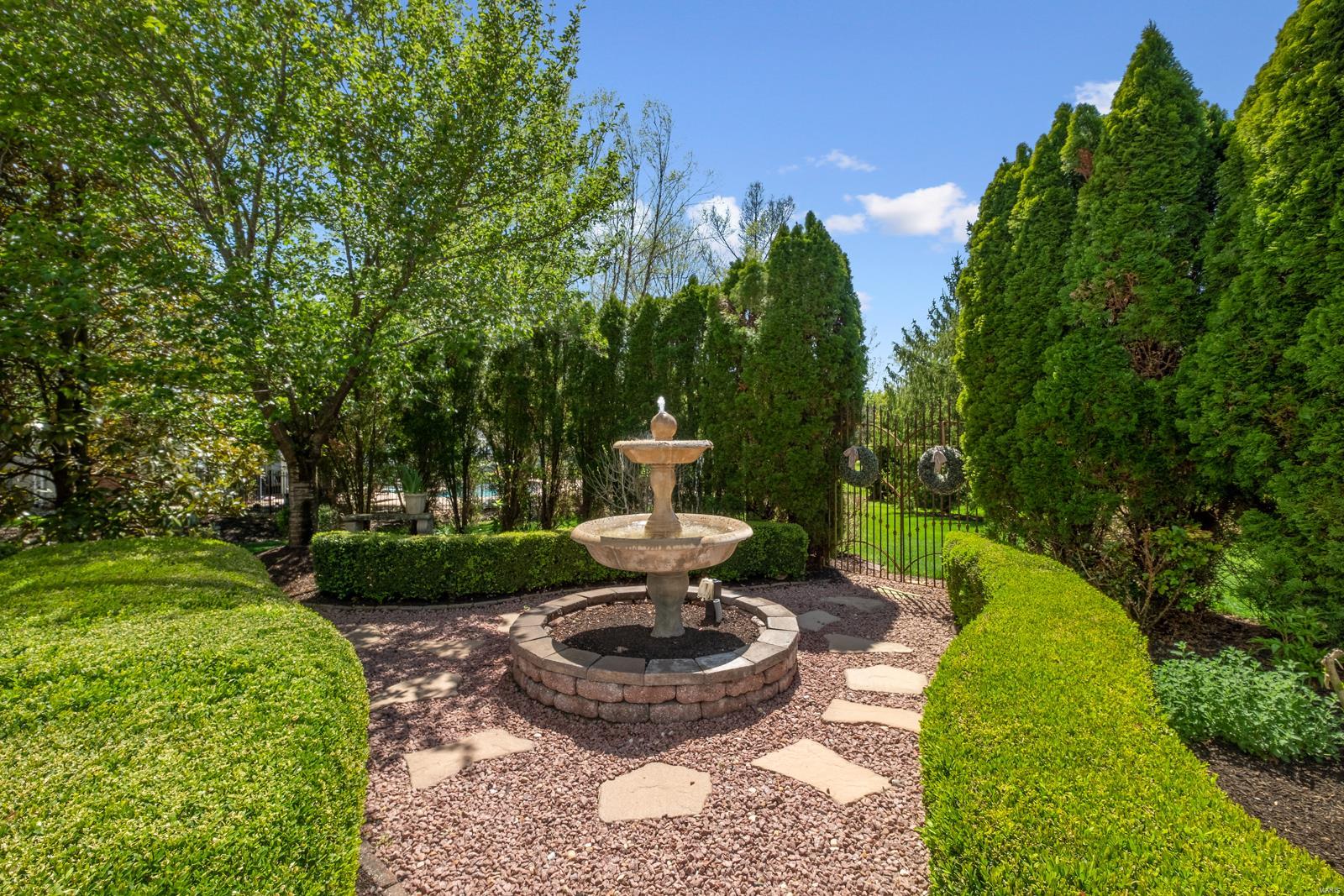 Pine Creek - Residential