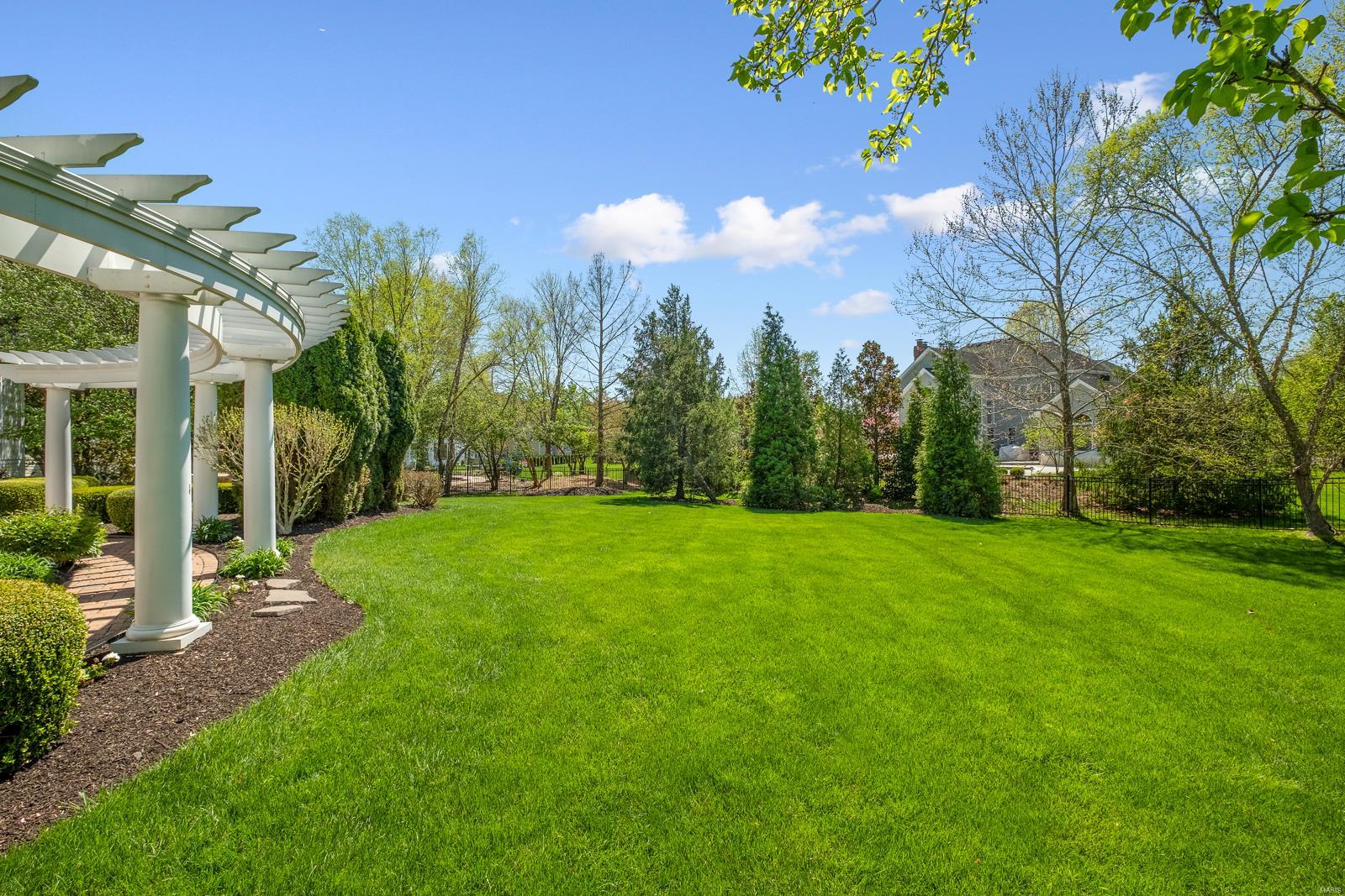 Pine Creek - Residential