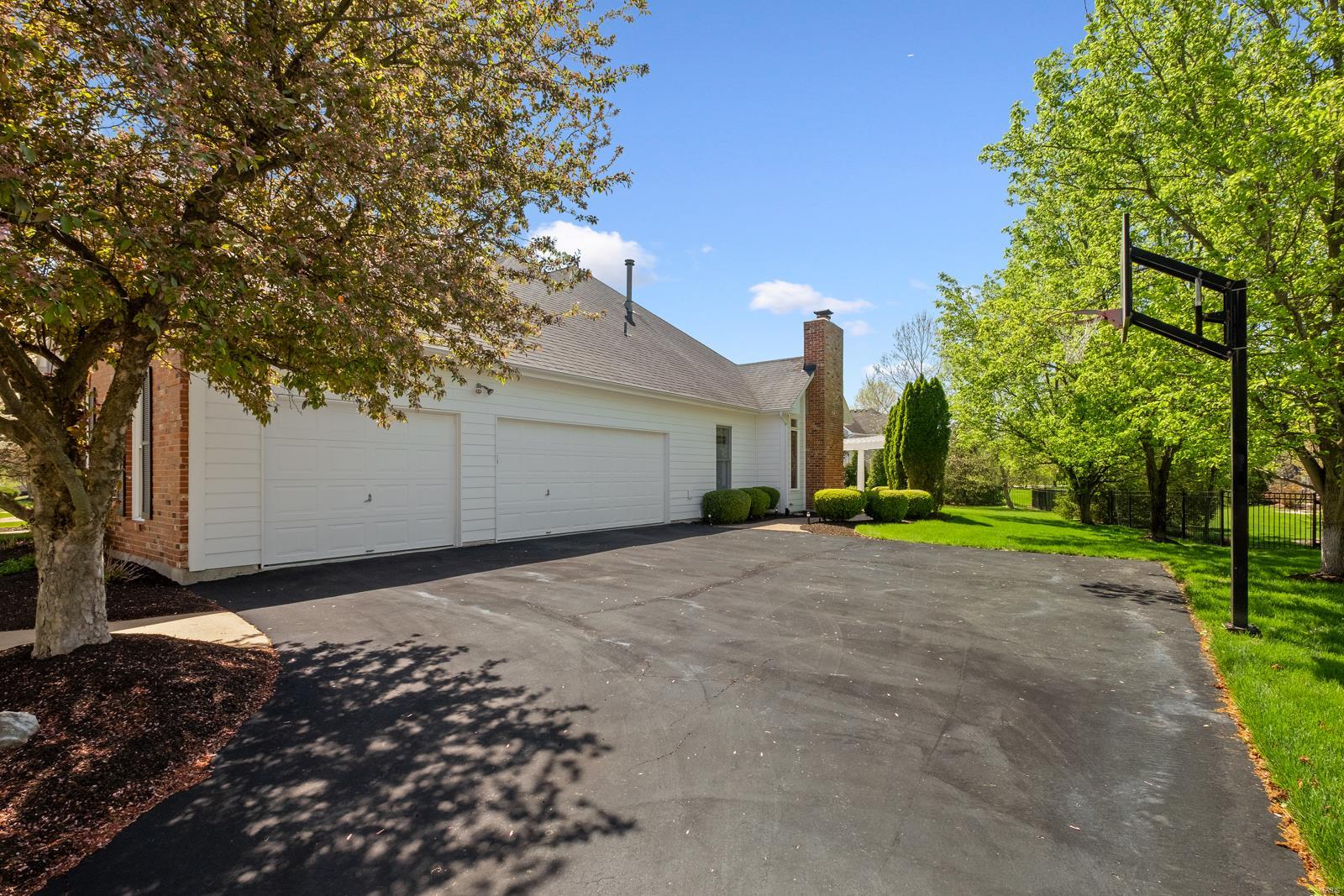 Pine Creek - Residential