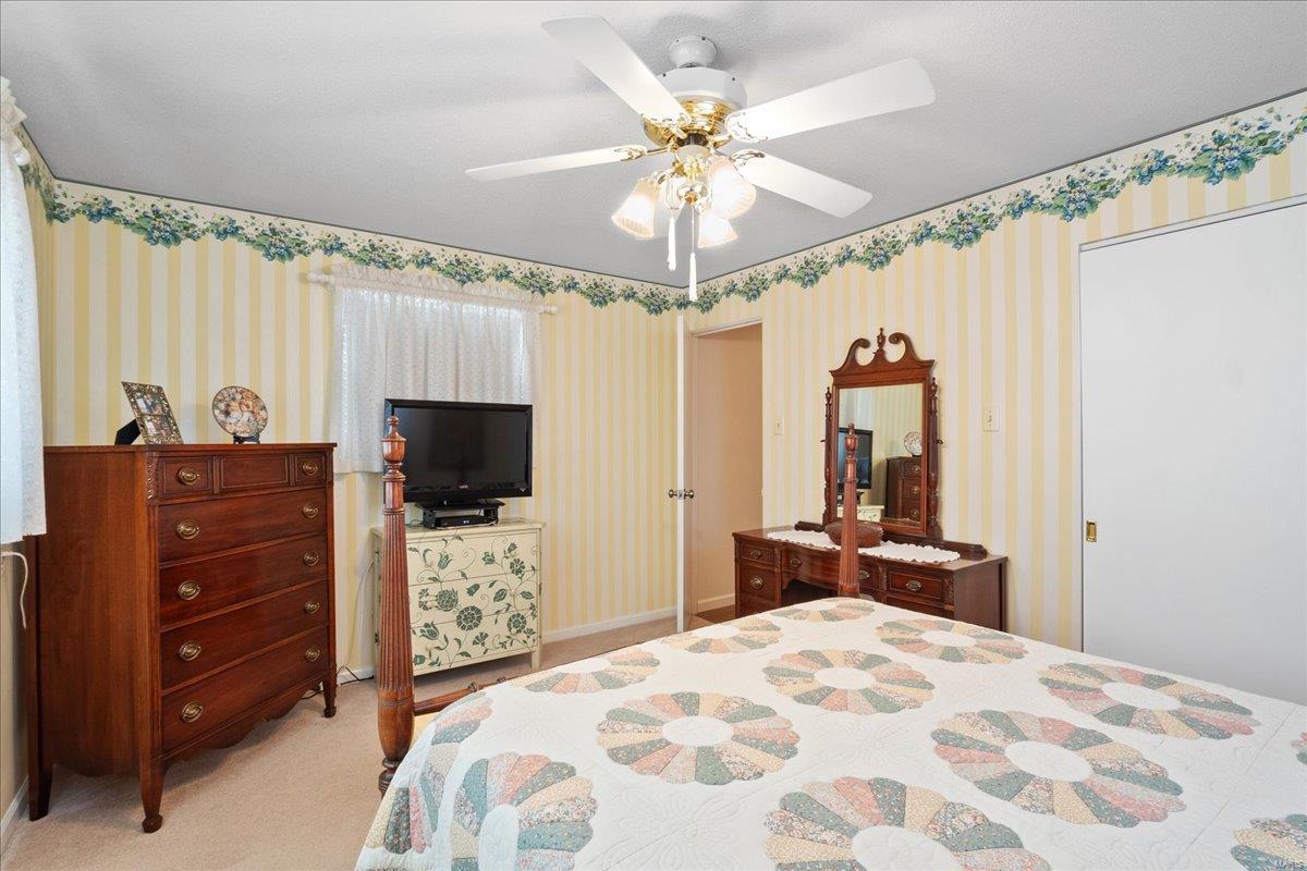 Edwardsville, Illinois 62025, United States, 3 Bedrooms Bedrooms, ,1 BathroomBathrooms,Residential,Pending,15104