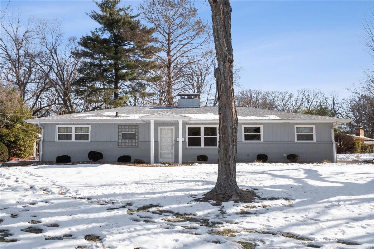 Edwardsville, Illinois 62025, United States, 3 Bedrooms Bedrooms, ,1 BathroomBathrooms,Residential,Pending,15104