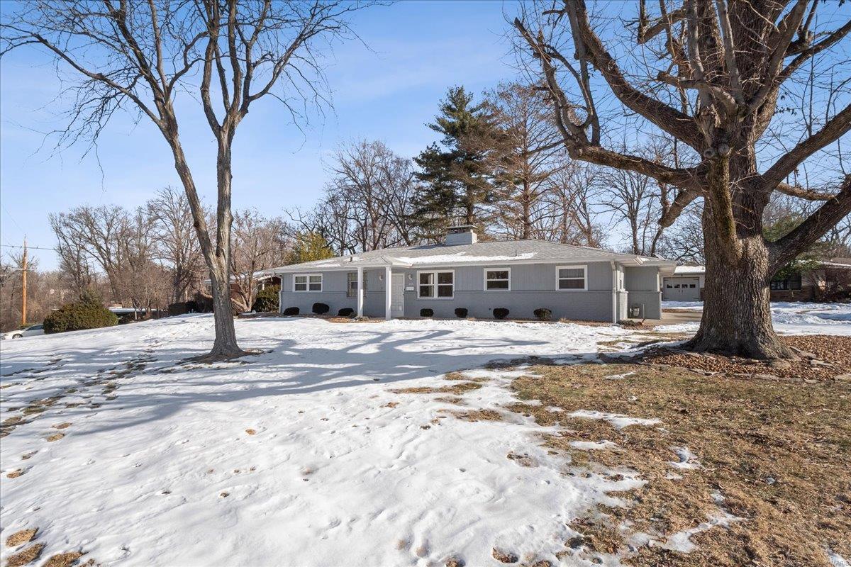 Edwardsville, Illinois 62025, United States, 3 Bedrooms Bedrooms, ,1 BathroomBathrooms,Residential,Pending,15104