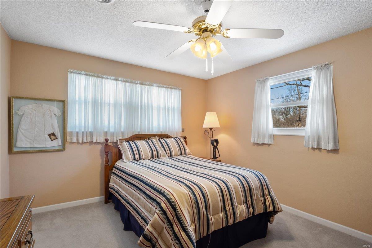 Edwardsville, Illinois 62025, United States, 3 Bedrooms Bedrooms, ,1 BathroomBathrooms,Residential,Pending,15104