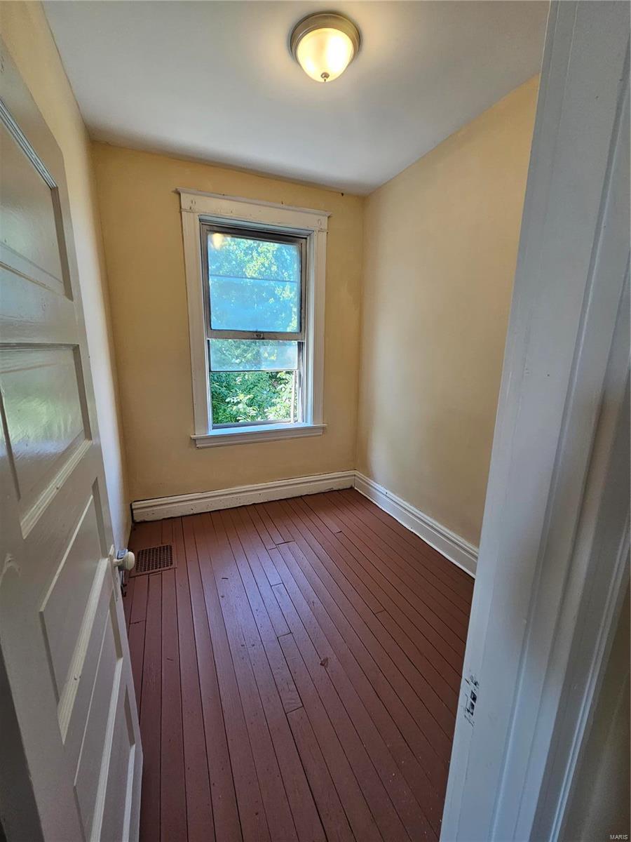 St Louis Commons Add - Residential Income