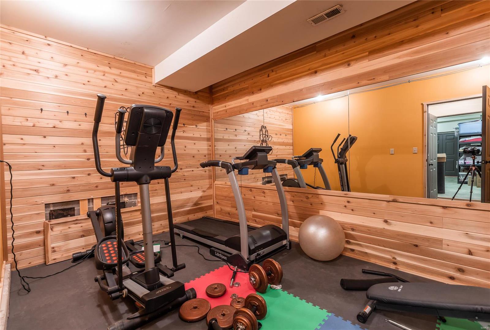 Cedar and 3rd Condos - Residential