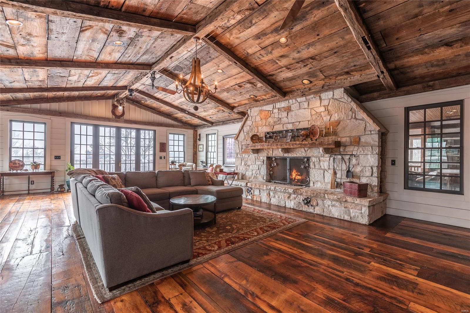 Cedar and 3rd Condos - Residential