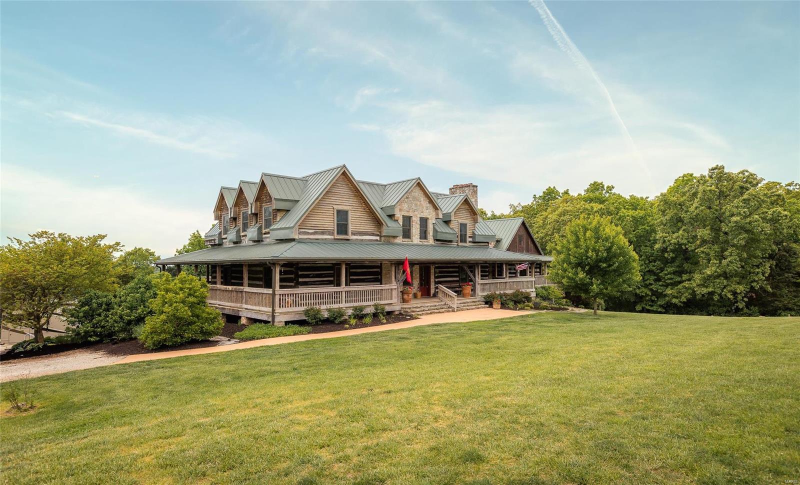 Cedar and 3rd Condos - Residential