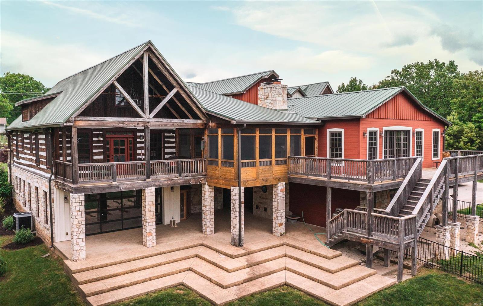 Cedar and 3rd Condos - Residential