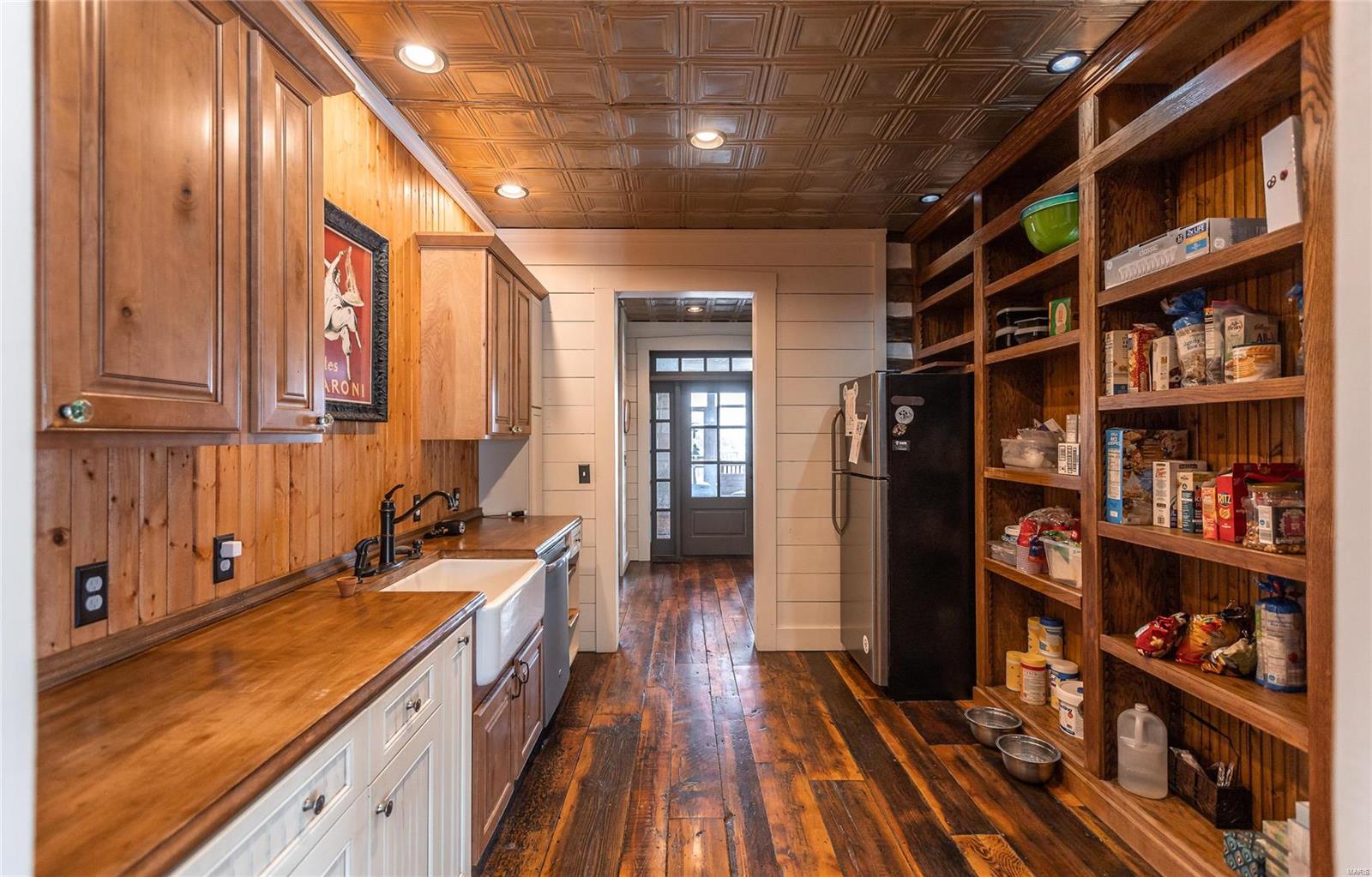 Cedar and 3rd Condos - Residential