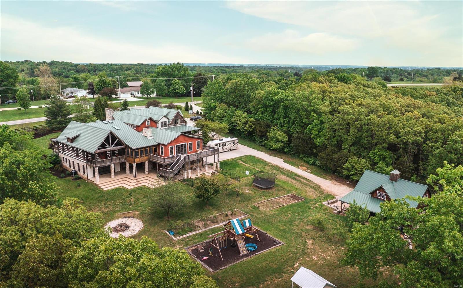 Cedar and 3rd Condos - Residential