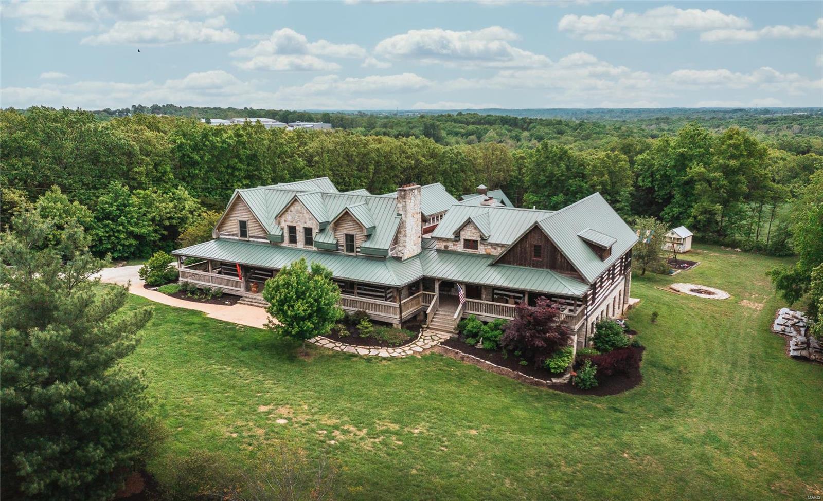 Cedar and 3rd Condos - Residential