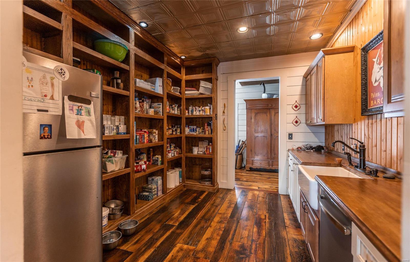 Cedar and 3rd Condos - Residential