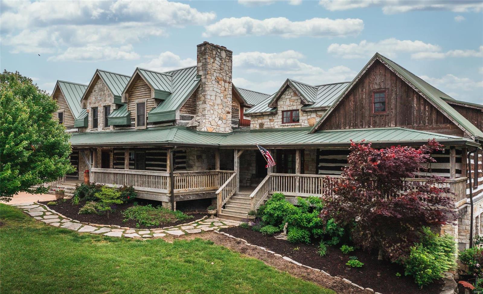 Cedar and 3rd Condos - Residential