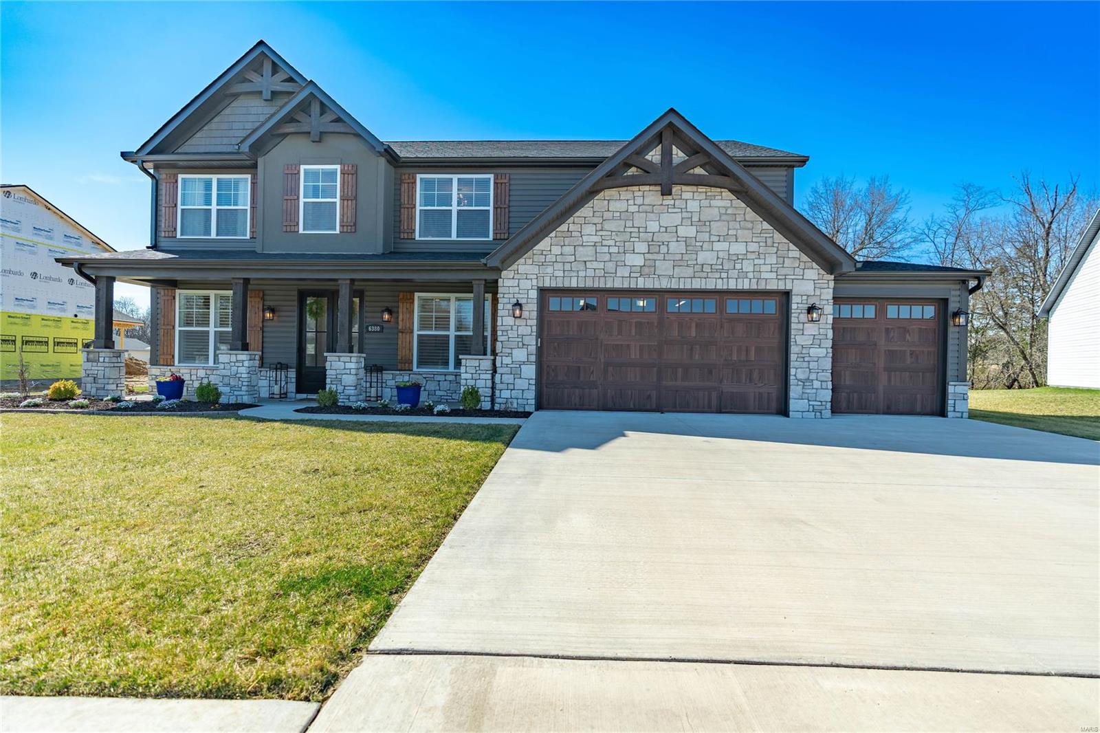 6380 Gateway Arch Way