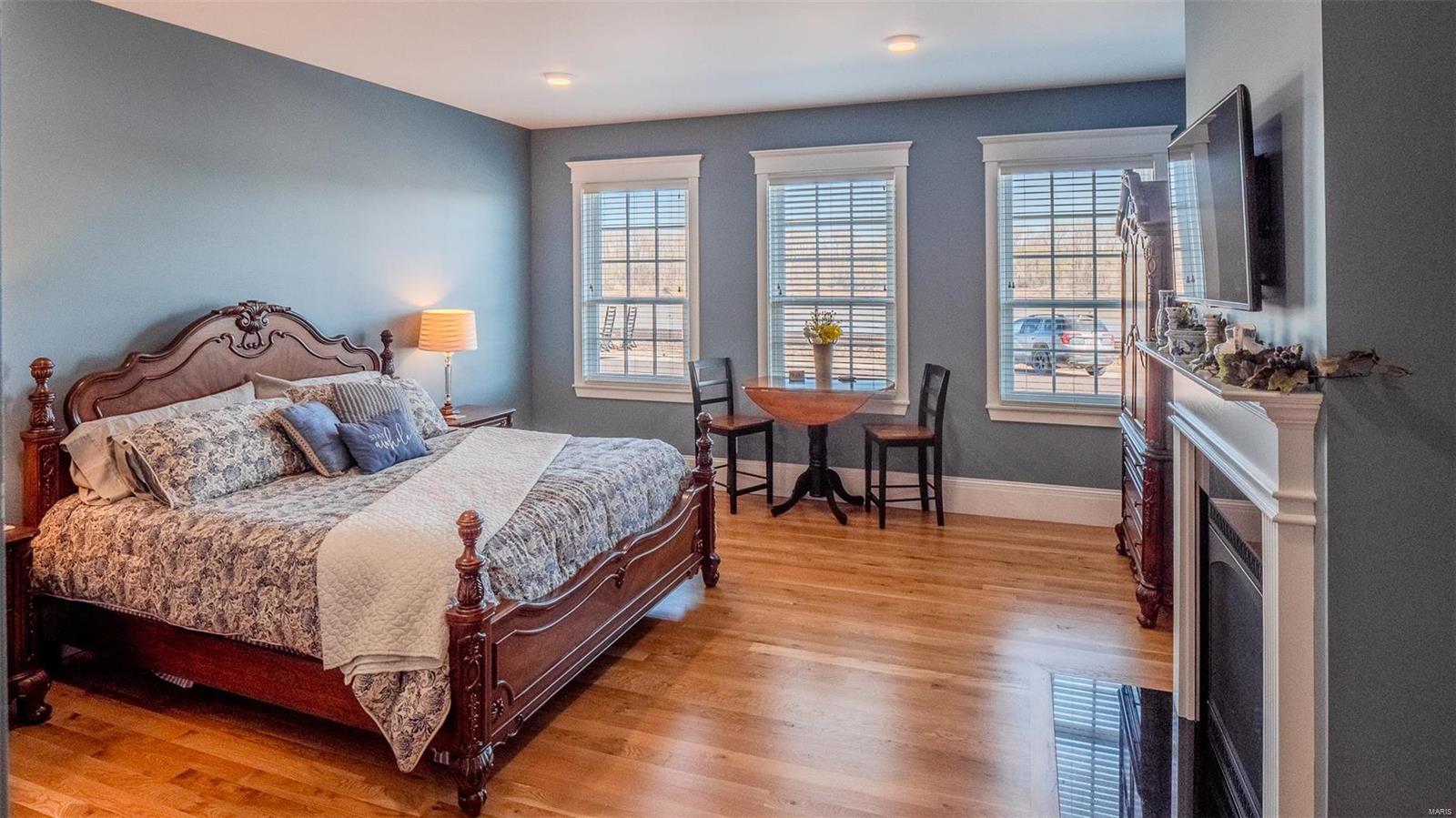 none - Commercial Sale