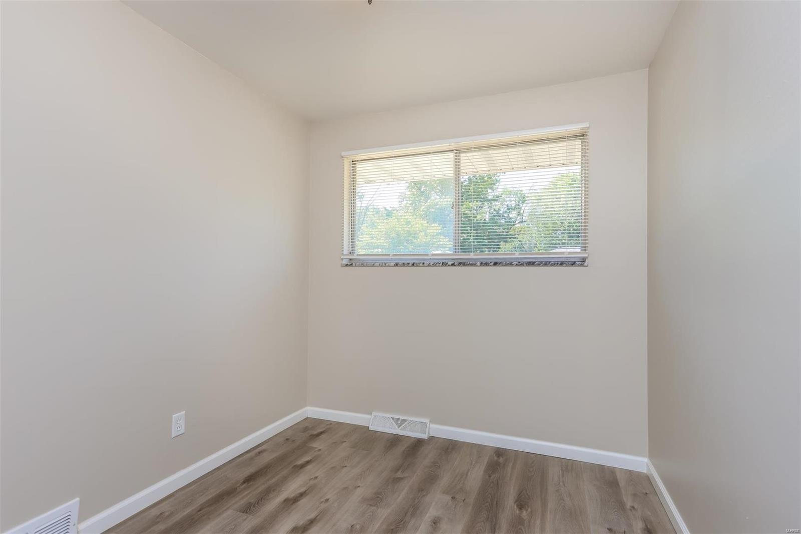 Larimore Hills - Residential Lease