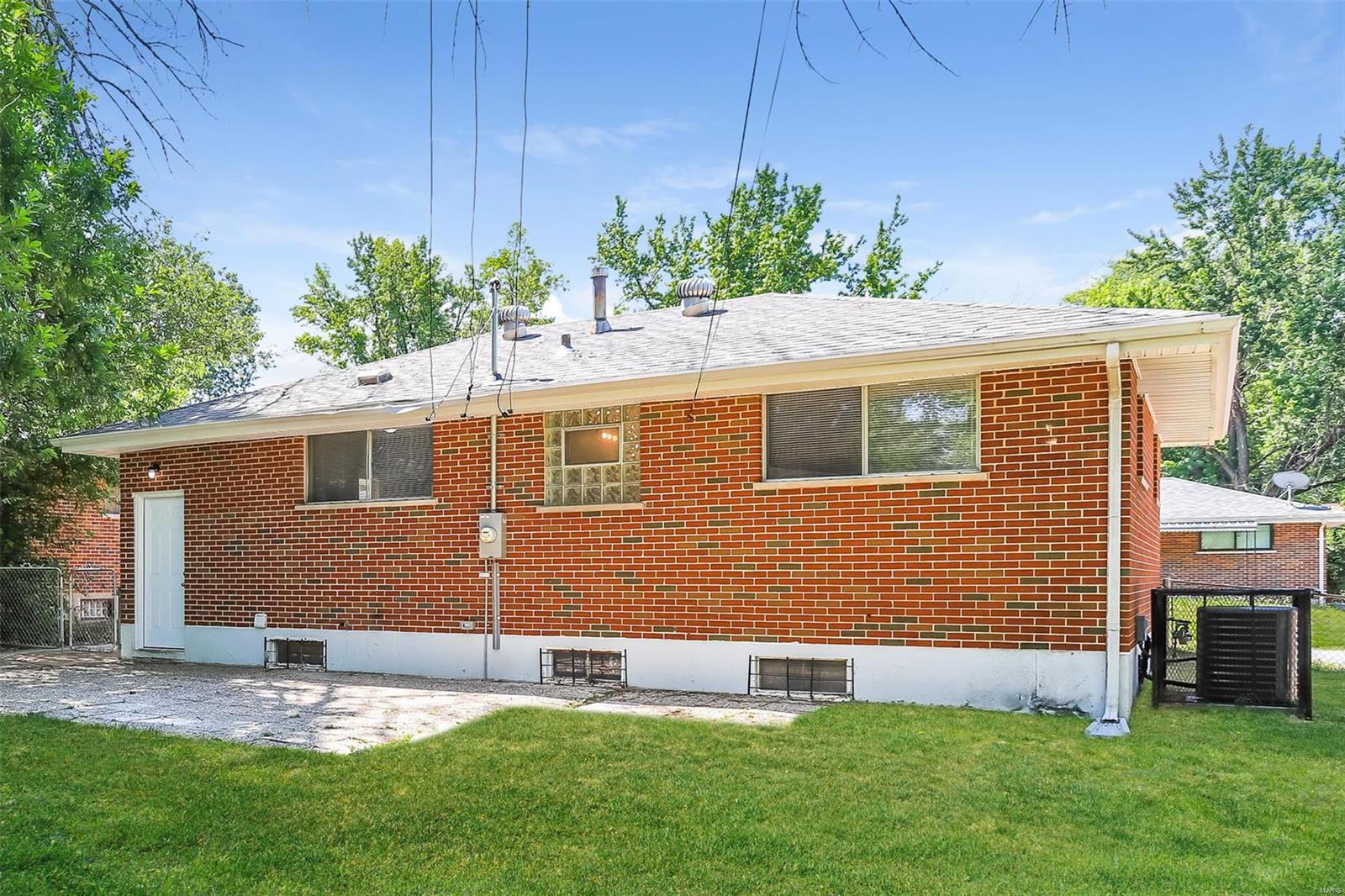 Larimore Hills - Residential Lease