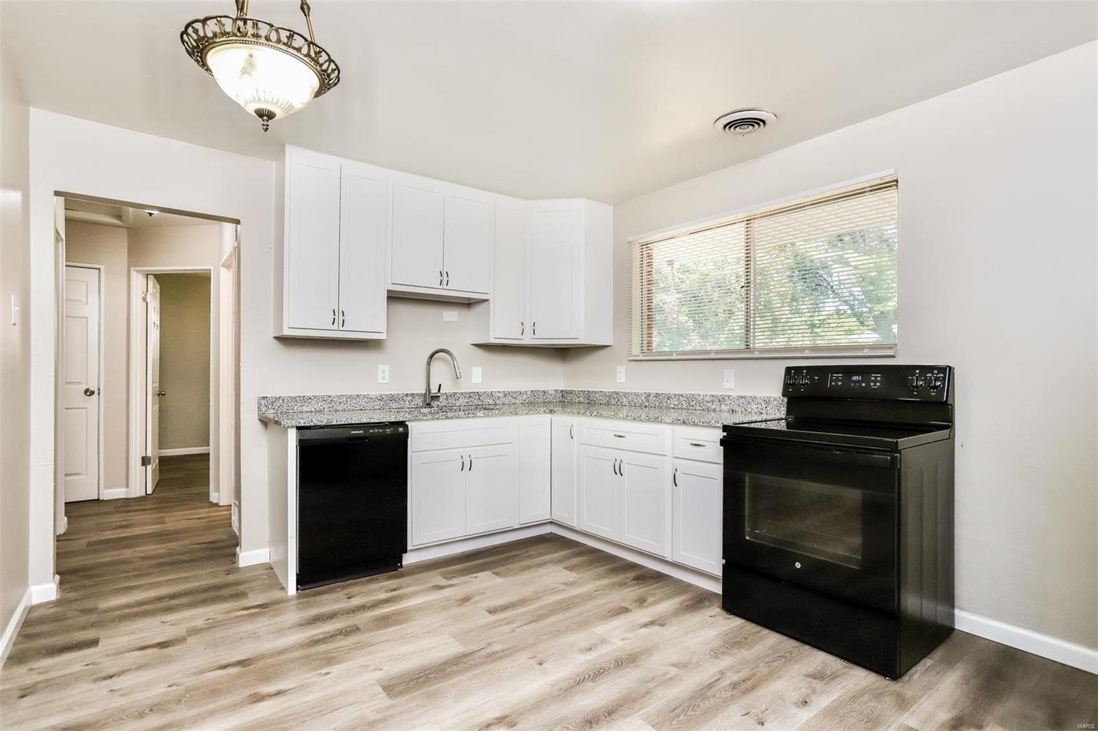 Larimore Hills - Residential Lease